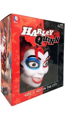 Harley Quinn Book and Mask Set. Джимми Пальмиотти. Аманда Коннер