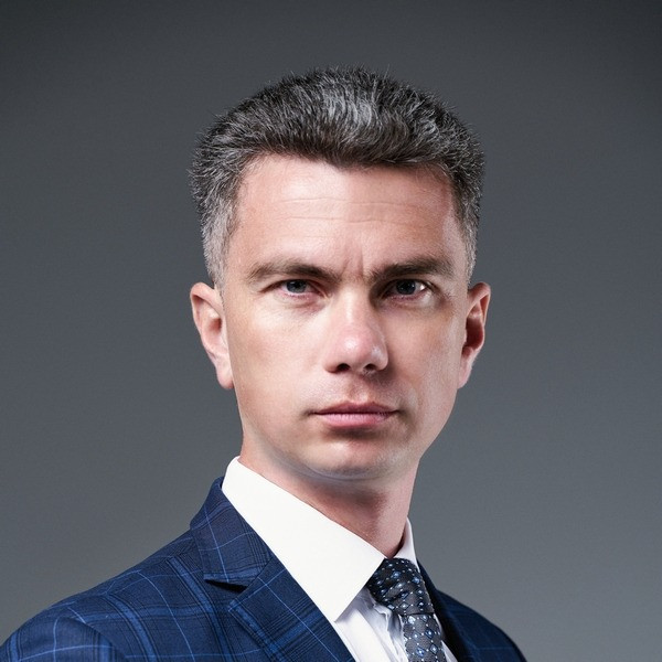 Денис Овчаров
